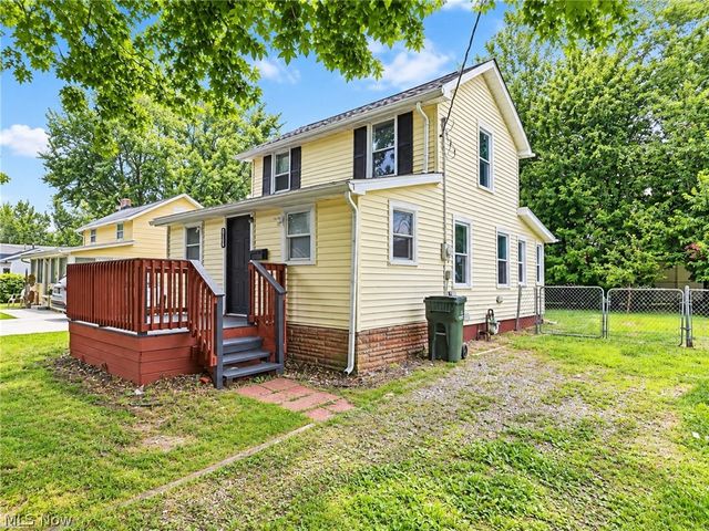 5605 Chagrin Drive, Mentor On The Lake, OH 44060