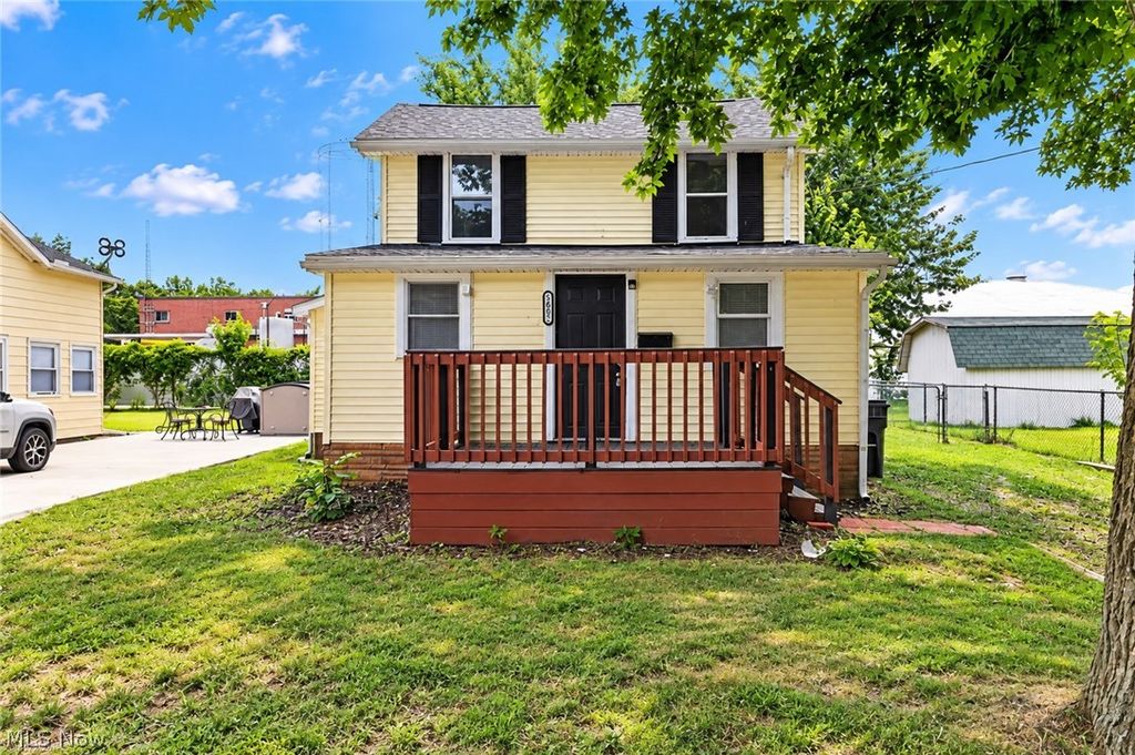 5605 Chagrin Drive, Mentor On The Lake, OH 44060