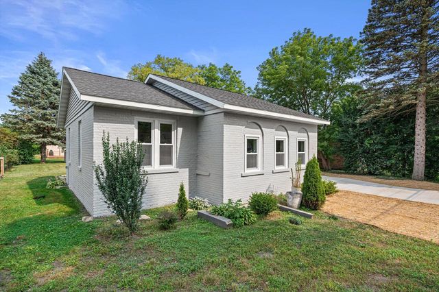 9013 26th AVENUE, Kenosha, WI 53143