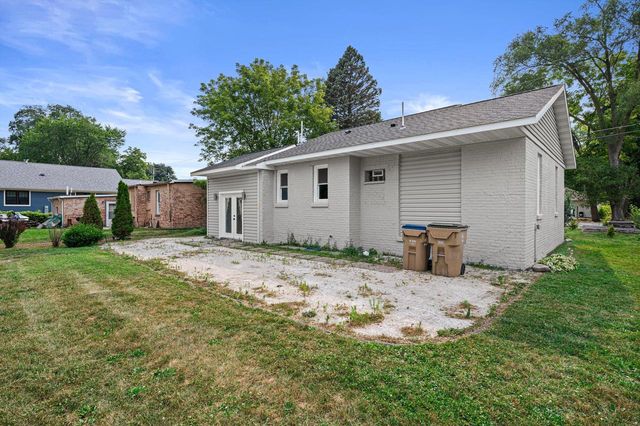 9013 26th AVENUE, Kenosha, WI 53143