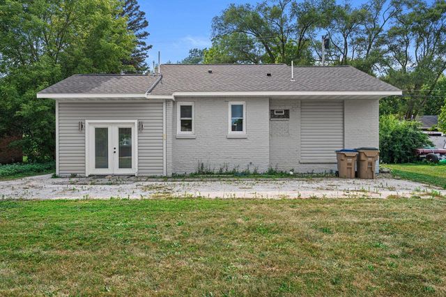 9013 26th AVENUE, Kenosha, WI 53143