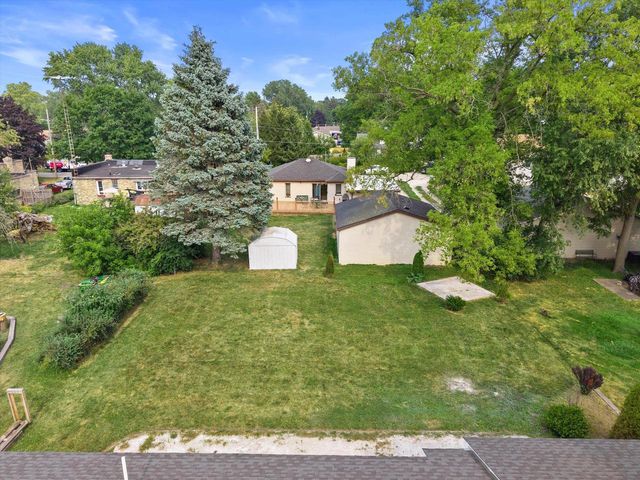 9013 26th AVENUE, Kenosha, WI 53143