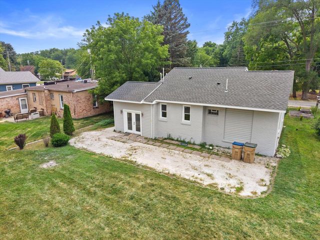 9013 26th AVENUE, Kenosha, WI 53143