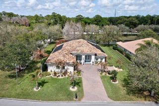 8260 Meredith Place, Vero Beach, FL 32968