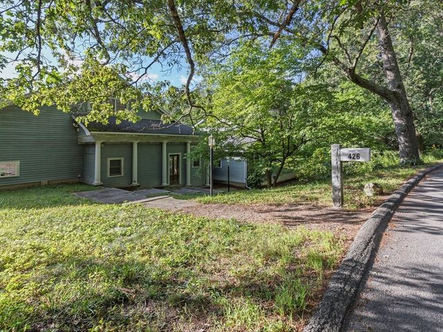 426 Conant Rd., Weston, MA 02493