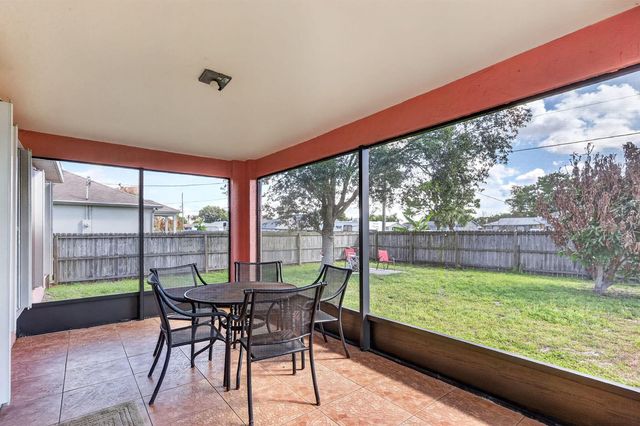 1885 SW Morelia Lane, Port St. Lucie, FL 34953