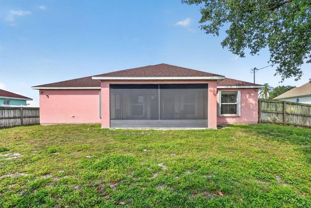 1885 SW Morelia Lane, Port St. Lucie, FL 34953
