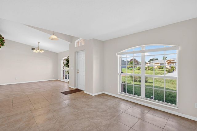 1885 SW Morelia Lane, Port St. Lucie, FL 34953