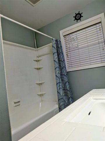1500 Andrea Drive, Bay City, TX 77414