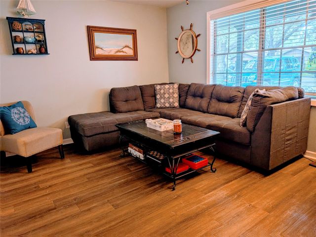 1500 Andrea Drive, Bay City, TX 77414
