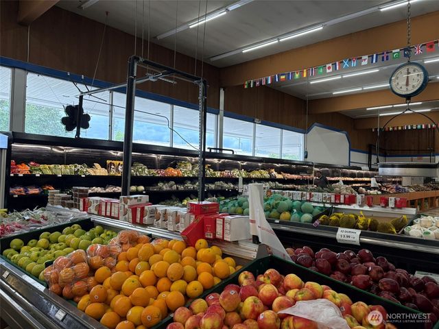 1100 Portland Avenue E, Tacoma, WA 98409