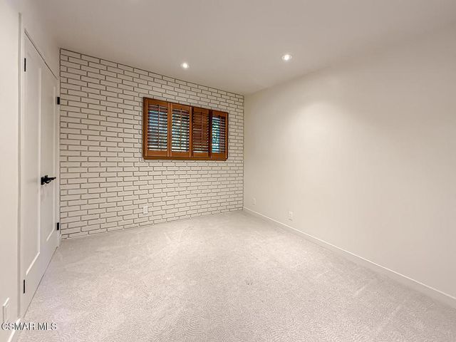 21 Westbury Street, Thousand Oaks, CA 91360