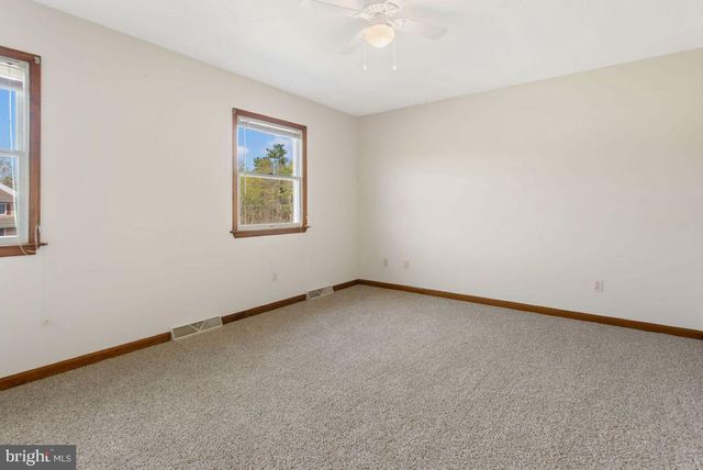 10 HOMESTEAD DR, Gettysburg, PA 17325