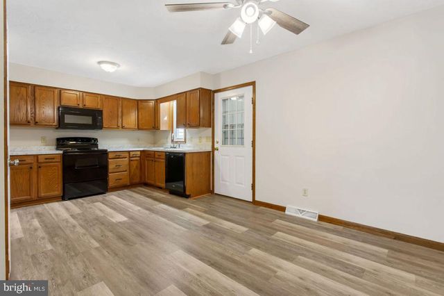 10 HOMESTEAD DR, Gettysburg, PA 17325
