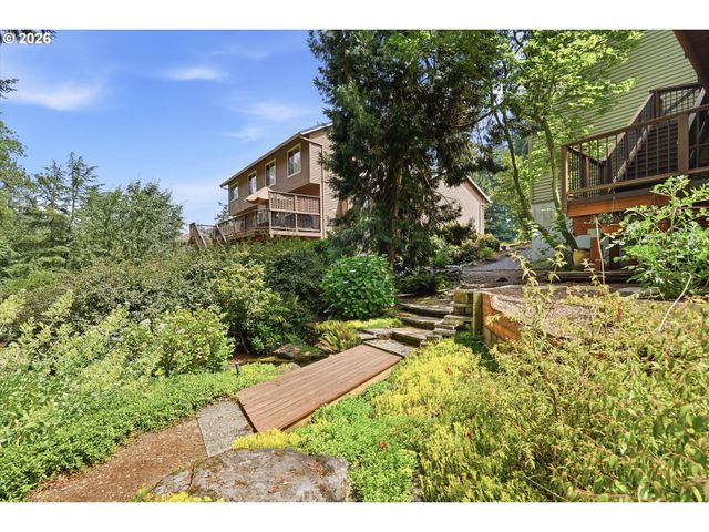 2513 OREGON CITY Blvd, West Linn, OR 97068
