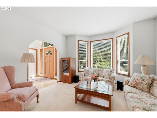 2513 OREGON CITY Blvd, West Linn, OR 97068
