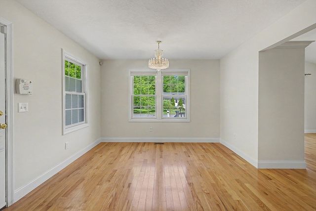 792 Ryan Road, Northampton, MA 01062