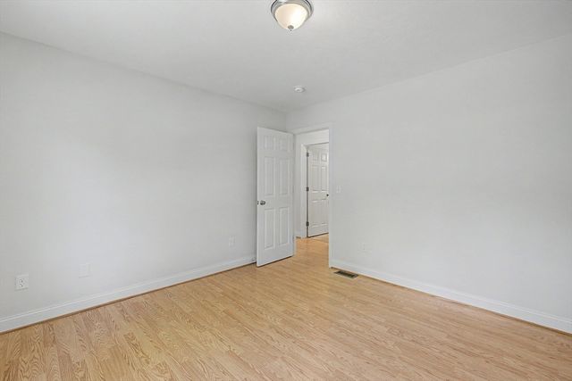 792 Ryan Road, Northampton, MA 01062
