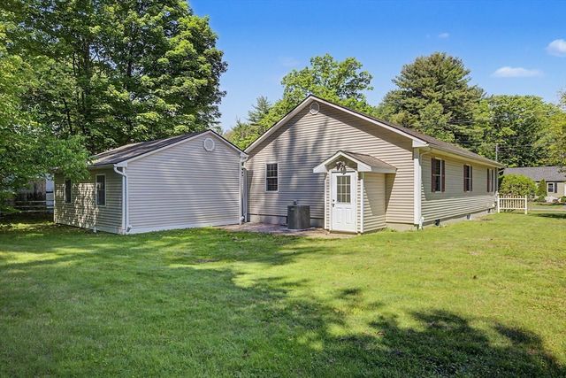792 Ryan Road, Northampton, MA 01062