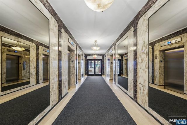 555 North Avenue 16-N, Fort Lee, NJ 07024