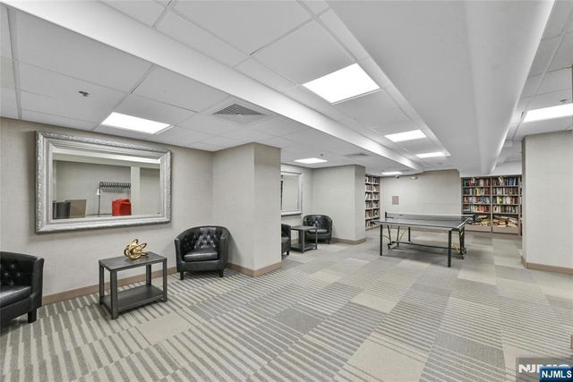 555 North Avenue 16-N, Fort Lee, NJ 07024