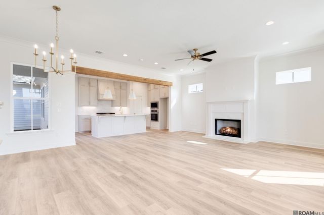 1322 Market Square Rd, Zachary, LA 70791