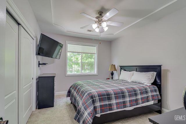 2425 Ollie Court, Bakersfield, CA 93314