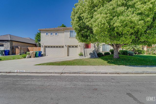 2425 Ollie Court, Bakersfield, CA 93314