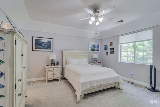 2425 Ollie Court, Bakersfield, CA 93314