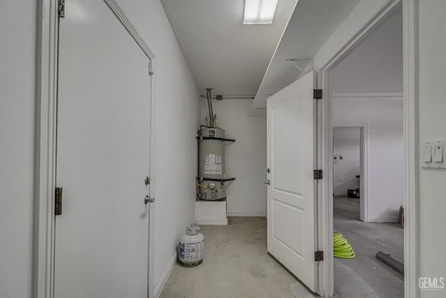 2425 Ollie Court, Bakersfield, CA 93314