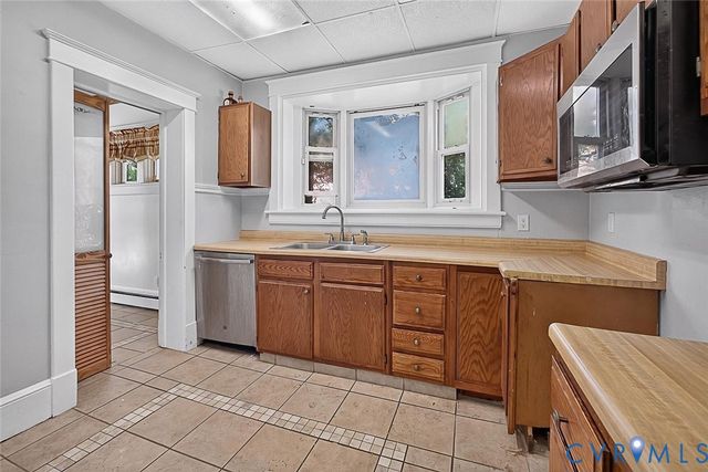 1658 Monticello St, Petersburg, VA 23805