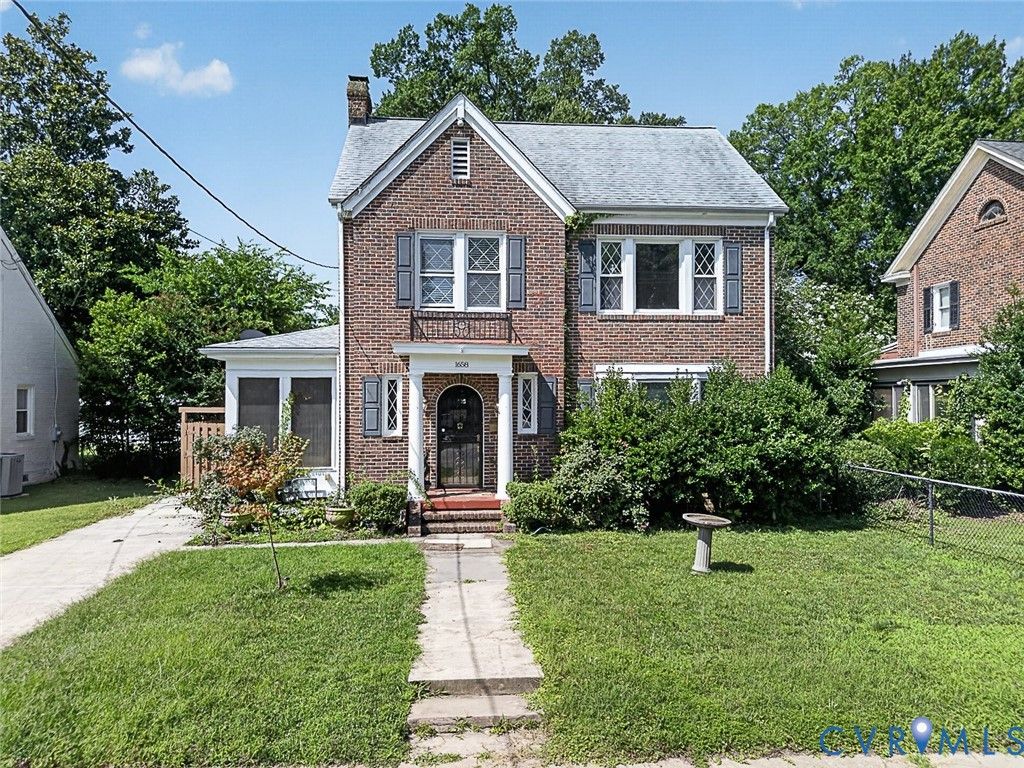 1658 Monticello St, Petersburg, VA 23805