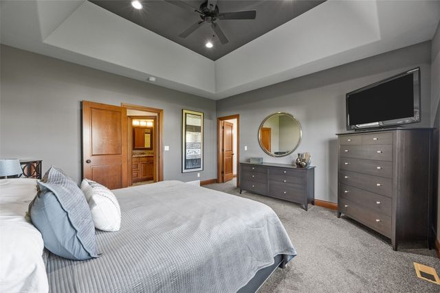 932 Prescot Lane, Marion, IA 52302