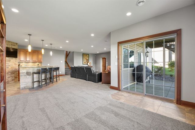 932 Prescot Lane, Marion, IA 52302