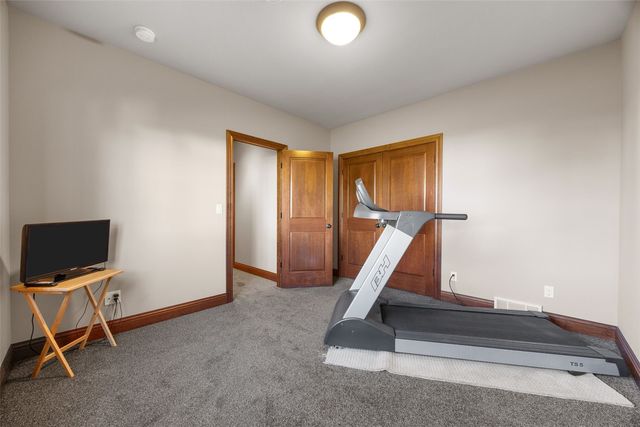 932 Prescot Lane, Marion, IA 52302