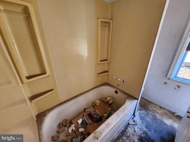 1807 E NORTH AVE, Baltimore, MD 21213