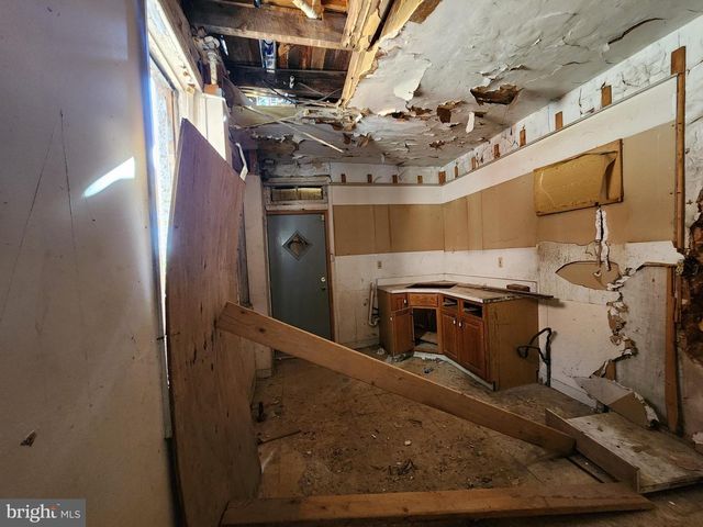 1807 E NORTH AVE, Baltimore, MD 21213