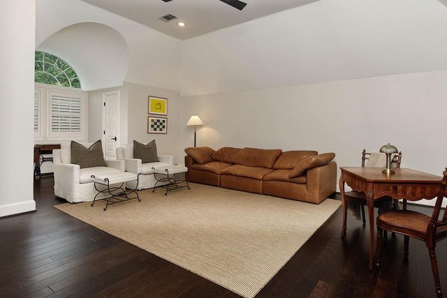 25 Red Sable Point, The Woodlands, TX 77380