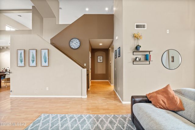 7450 W Shining Amber Lane, Tucson, AZ 85743