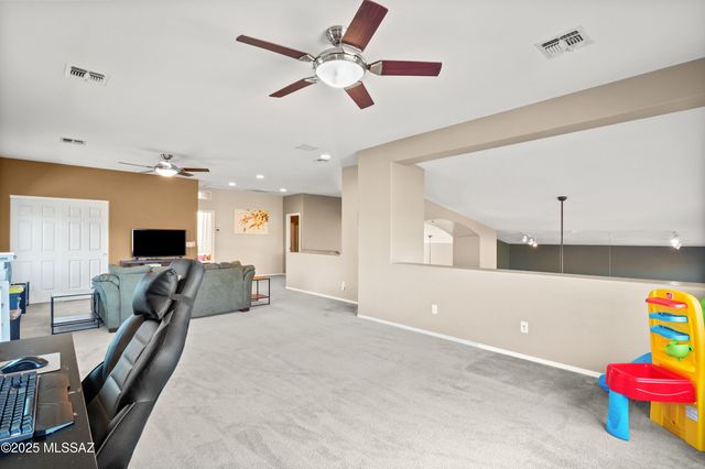7450 W Shining Amber Lane, Tucson, AZ 85743