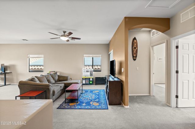 7450 W Shining Amber Lane, Tucson, AZ 85743