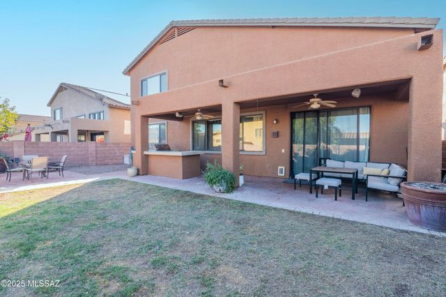 7450 W Shining Amber Lane, Tucson, AZ 85743