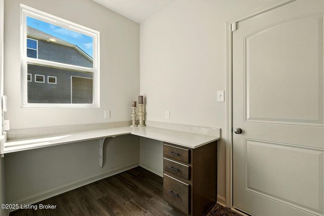 4215 Cobblestone Ln, La Grange, KY 40031