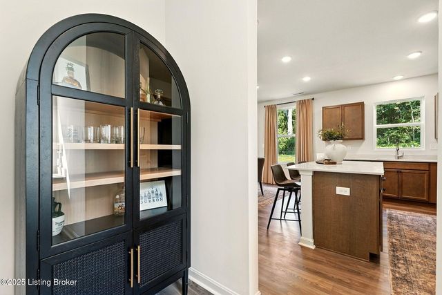 4215 Cobblestone Ln, La Grange, KY 40031