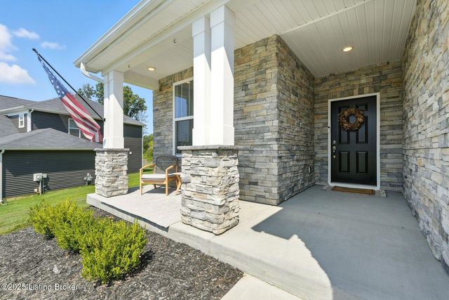 4215 Cobblestone Ln, La Grange, KY 40031