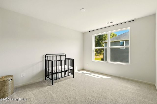 4215 Cobblestone Ln, La Grange, KY 40031