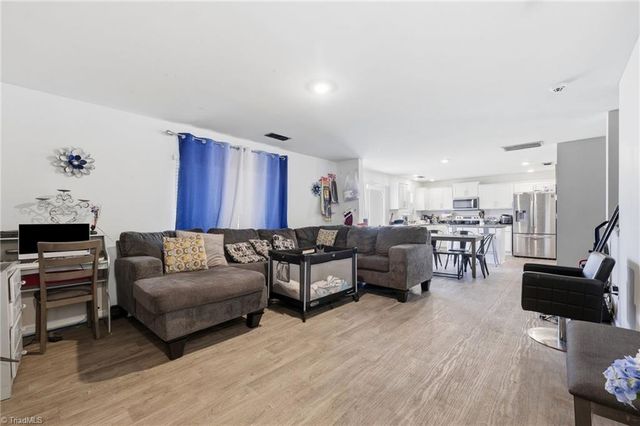 6824 Keeneland Drive, Whitsett, NC 27377