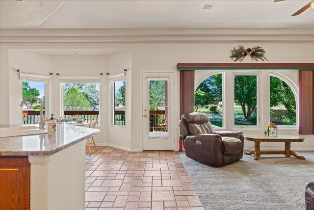 533 W Archer Dr, Pueblo West, CO 81007