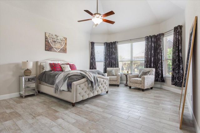 3916 Octavia DR, Pflugerville, TX 78660