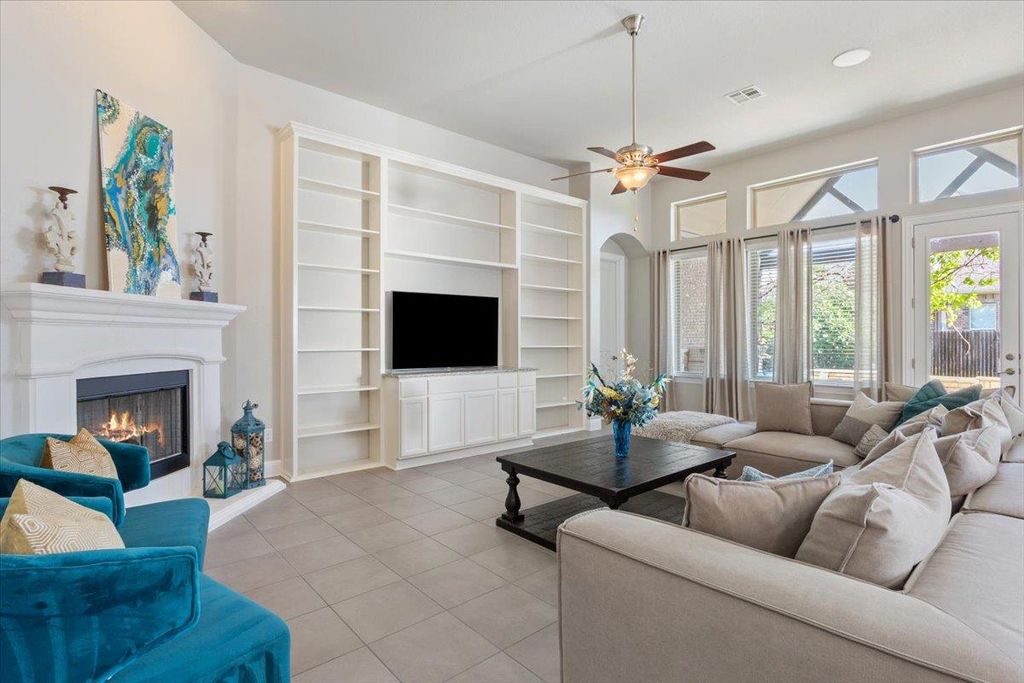 3916 Octavia DR, Pflugerville, TX 78660